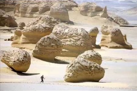 TOUR TO WHALES VALLEY AND WADI EL RAYAN WATERFALLS IN EL FAYOUM FROM CAIRO