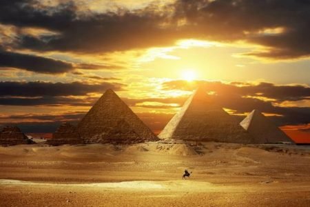 8- HOUR SHARING GROUP TOUR TO PYRAMIDS OF GIZA ,MEMPHIS CITY AND SAKKARA PYRAMID